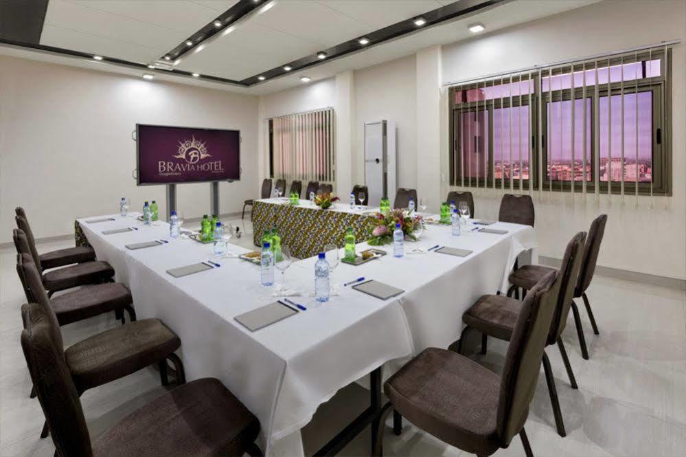 Bravia Hotel Ouagadougou Buitenkant foto