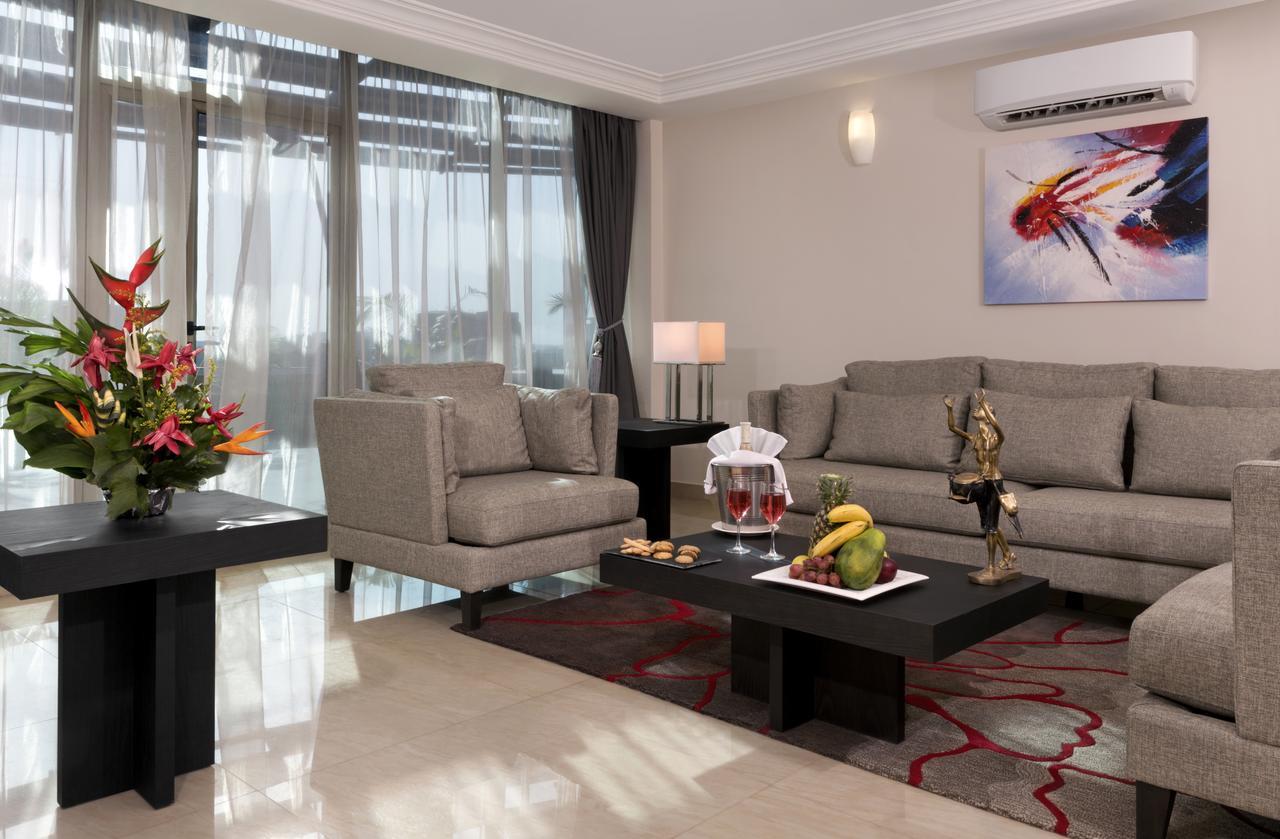 Bravia Hotel Ouagadougou Buitenkant foto