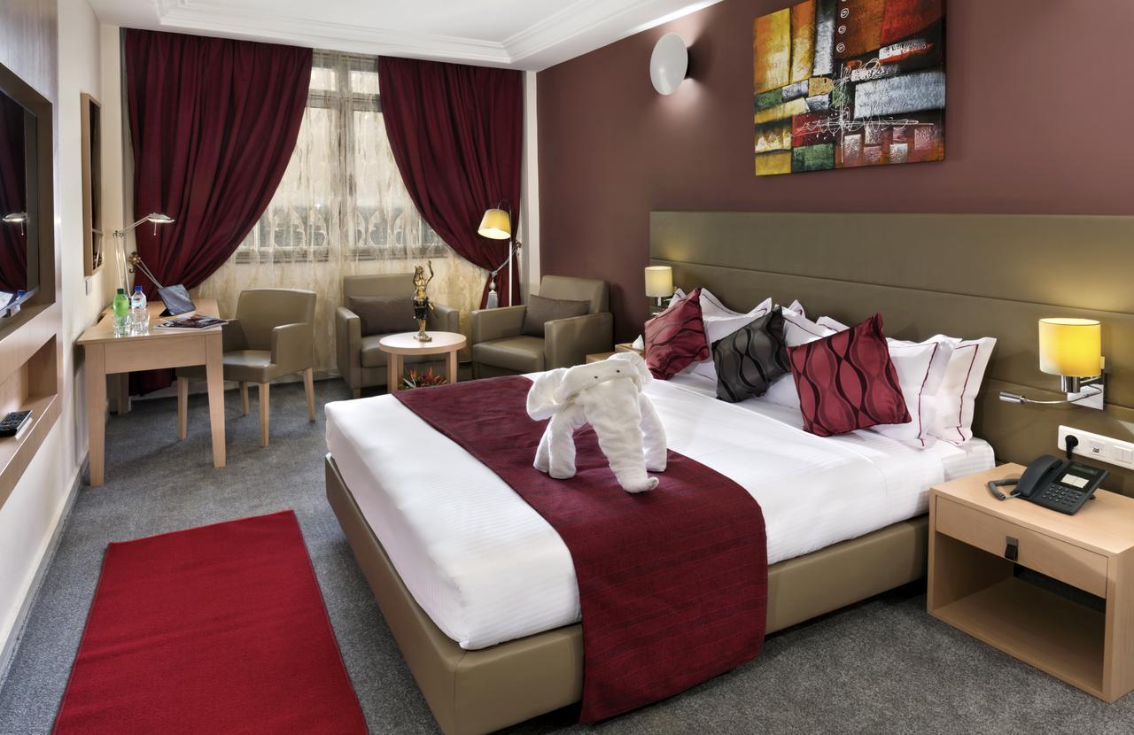 Bravia Hotel Ouagadougou Buitenkant foto