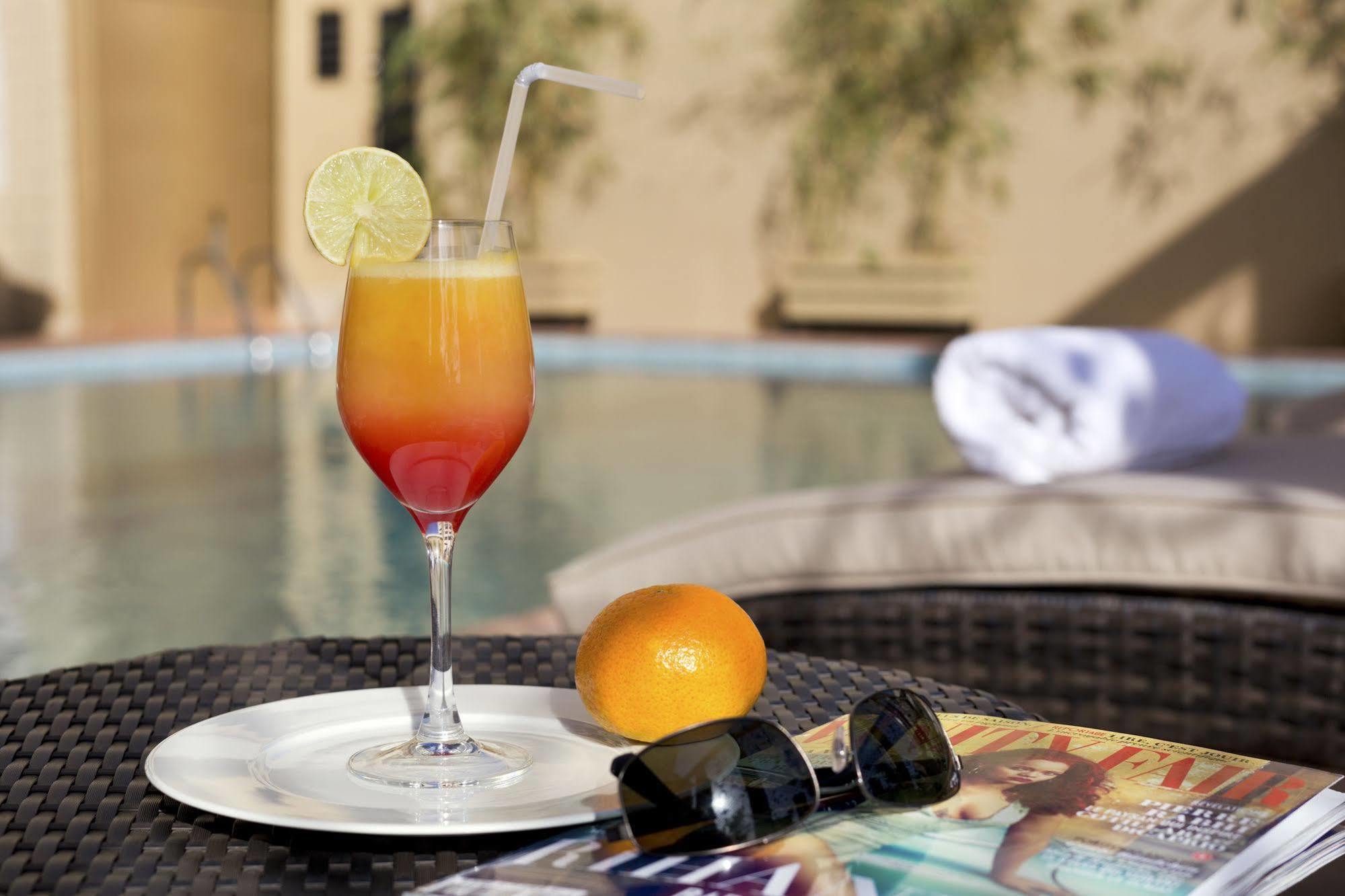 Bravia Hotel Ouagadougou Buitenkant foto