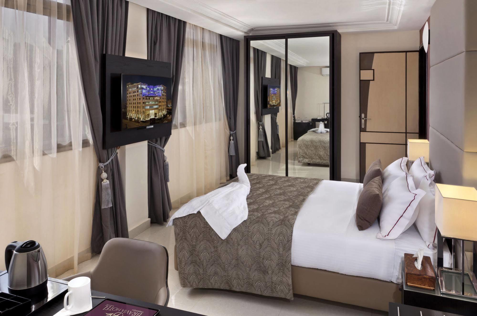 Bravia Hotel Ouagadougou Buitenkant foto